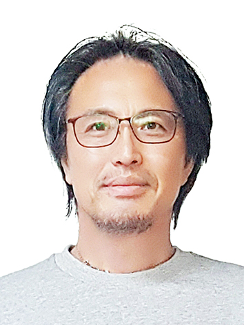 Hwang Jin 사진